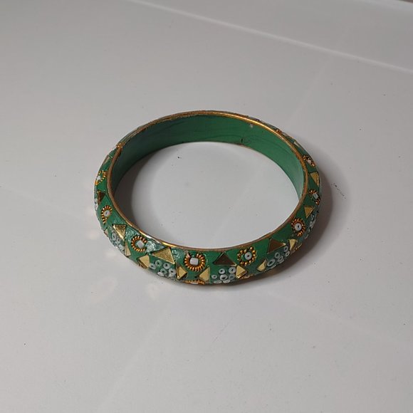 Large Green India Bangle - Picture 10 of 15
